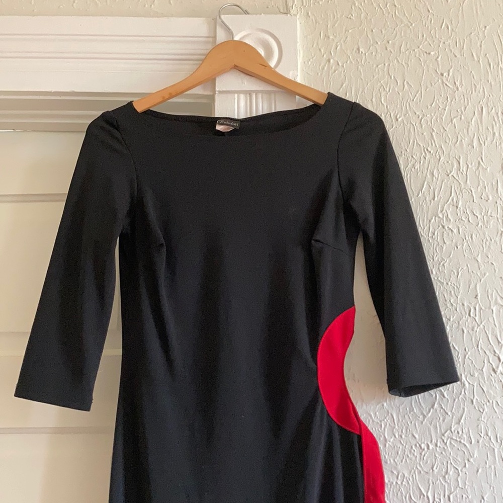 Mini dress - Picture 2 of 3